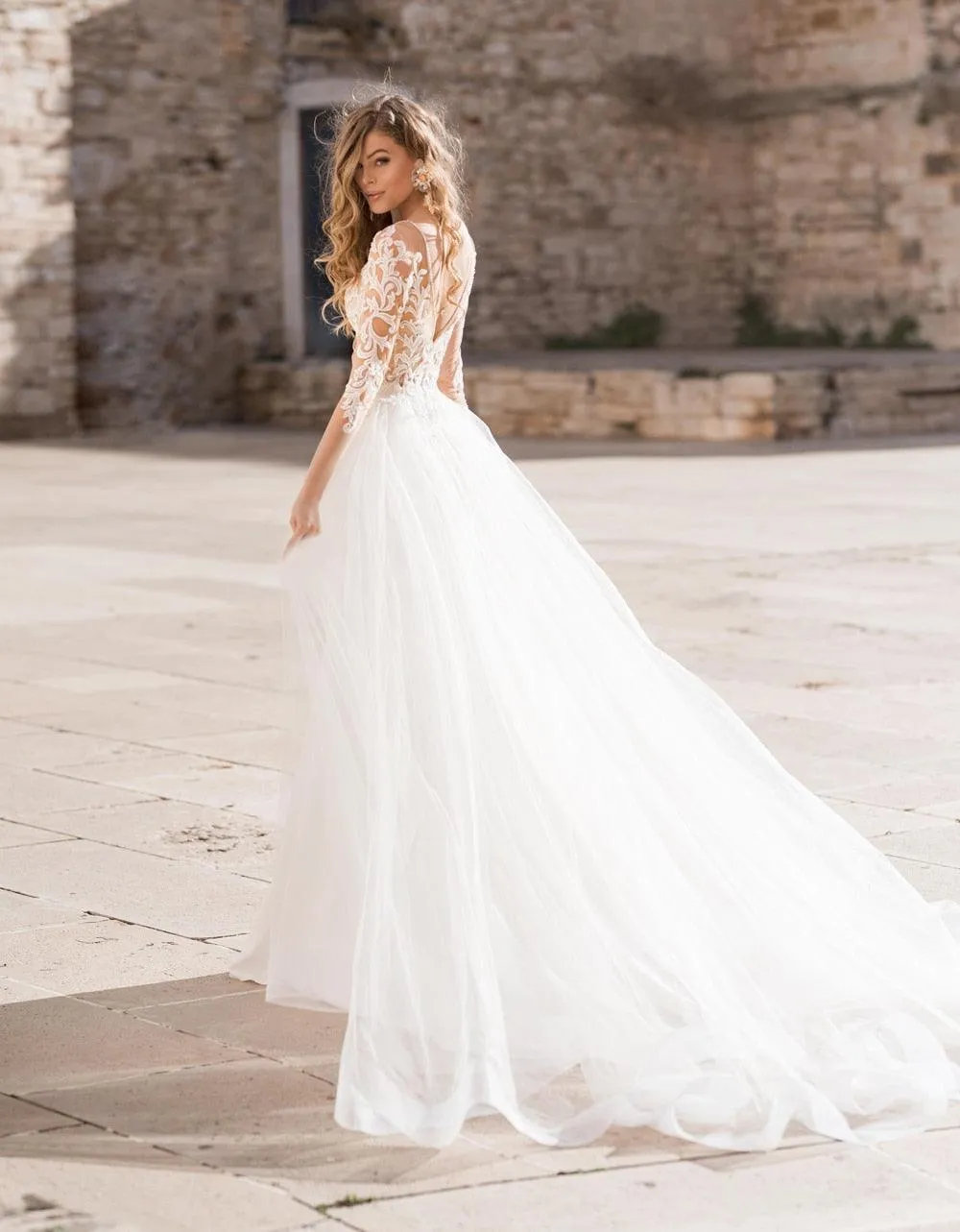 Elegant Mermaid Long Sleeve Beach Wedding Dress