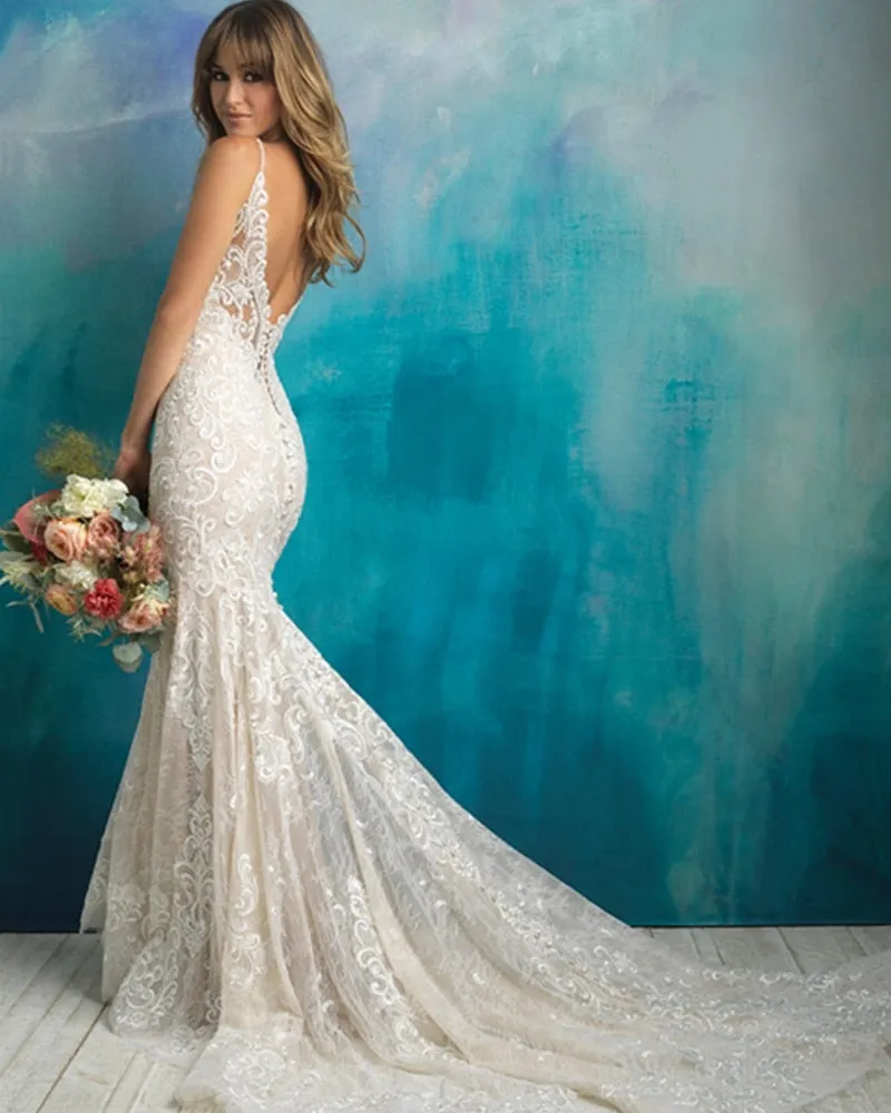 Spaghetti Strap V-neck Backless Beading Appliques Lace Mermaid Wedding Dress